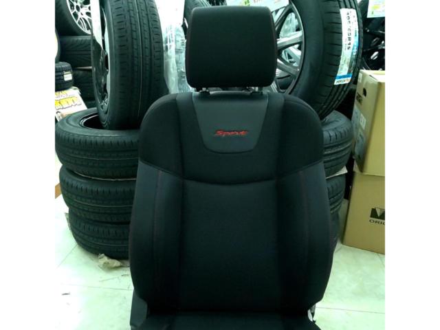 スズキ ZC32S スイフトスポーツ 純正シート RH