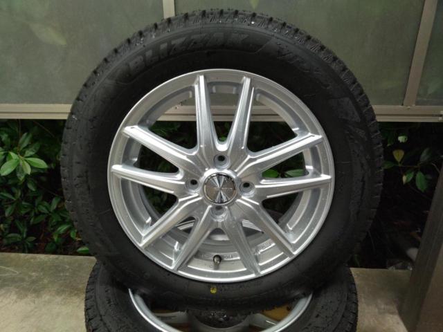 BRIDGESTONE ECO FORME SE-20+BRIDGESTONE BLIZZAK VRX3