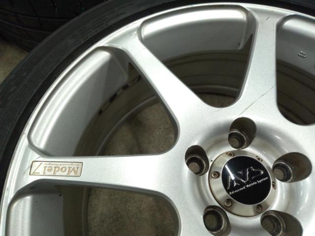 YOKOHAMA
AVS
MODEL
7
+
Continental
MaxContact
MC7