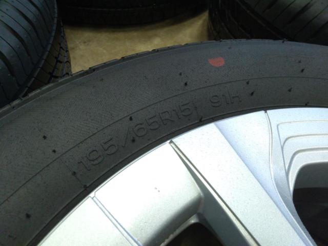 トヨタ プリウス 50系 純正アルミホイール  + BRIDGESTONE BLIZZAK VRX2 195/65R15 91Q