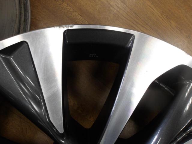 LEXUS
RX450h
20 system
Original wheel