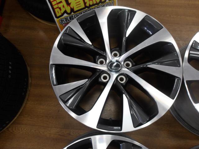 LEXUS
RX450h
20 system
Original wheel