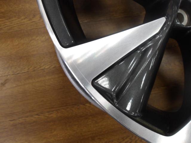LEXUS
RX450h
20 system
Original wheel