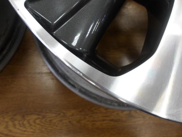LEXUS
RX450h
20 system
Original wheel