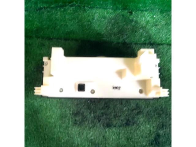 【マークX/130系】 TOYOTA 純正エアコンパネル