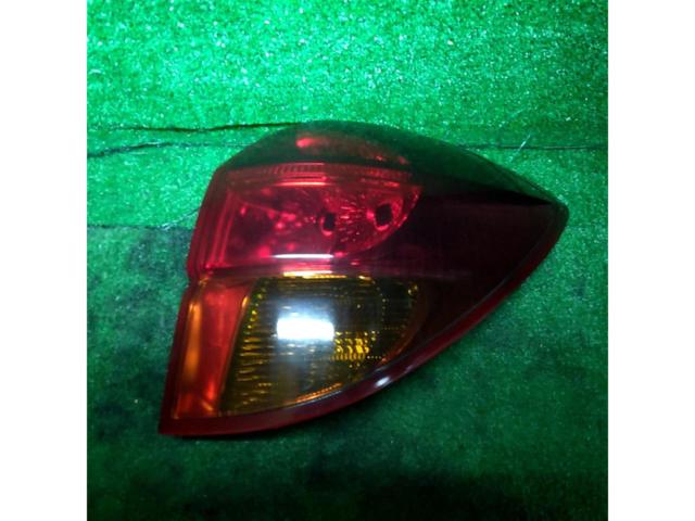Legacy Touring Wagon/BP5
The previous fiscal year] SUBARU
Genuine tail lens