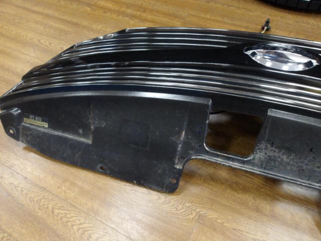 【エルグランド/E52】NISSAN 純正グリル