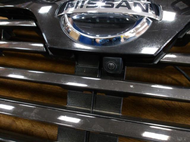 【エルグランド/E52】NISSAN 純正グリル