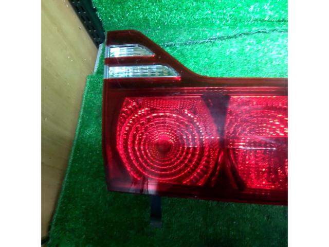 【アルファード/10系】 TOYOTA 後期 純正 テールレンズ ※トランク側のみ
