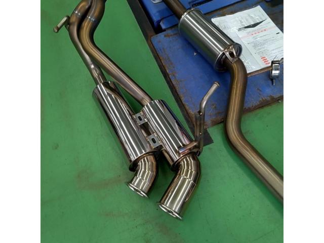 Jimny/JB64W5ZIGEN
SP
SPEC
STREET
Dual stainless steel muffler