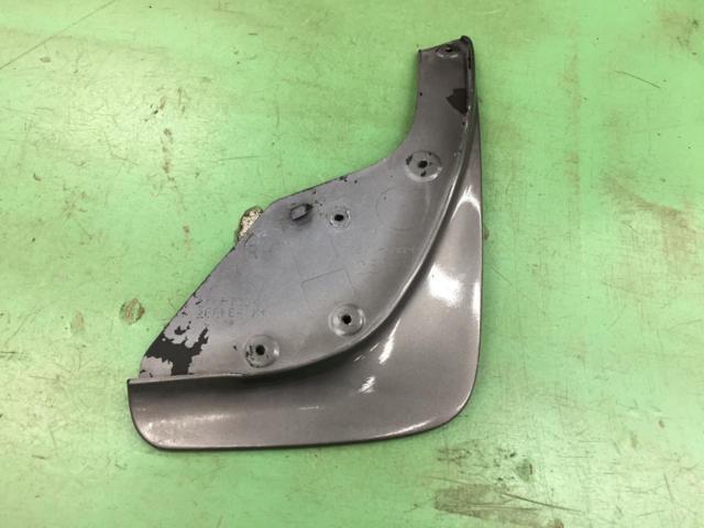 Celsior / 20 series
Late period] TOYOTA genuine
Mud guard