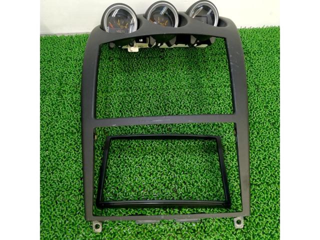 Fairlady Z / Z33 NISSAN genuine
Triple meter