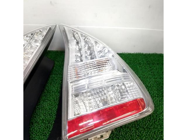 TOYOTA純正 テールレンズ左右セット【プリウス/30系/前期】