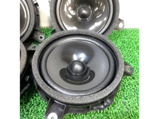 TOYOTA genuine
Speaker
Set before and after
Noah/Voxy/90 series