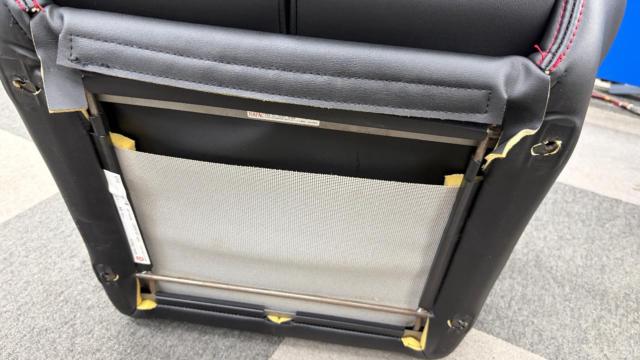 BRIDE
PROS
Full bucket seat
J01AR0