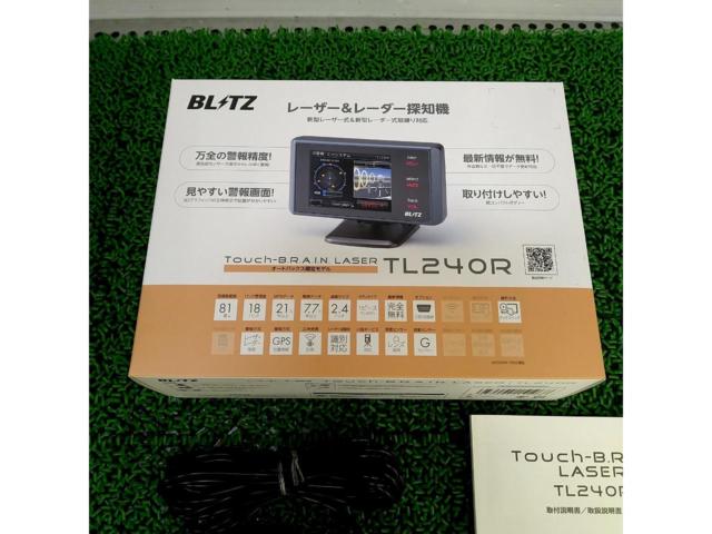 BLITZ
Laser & Radar Detector
TL240R