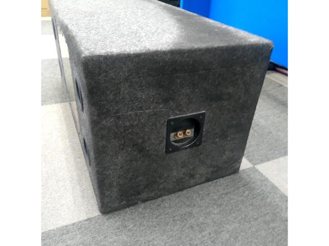 Fusion
BOX with subwoofer speakers