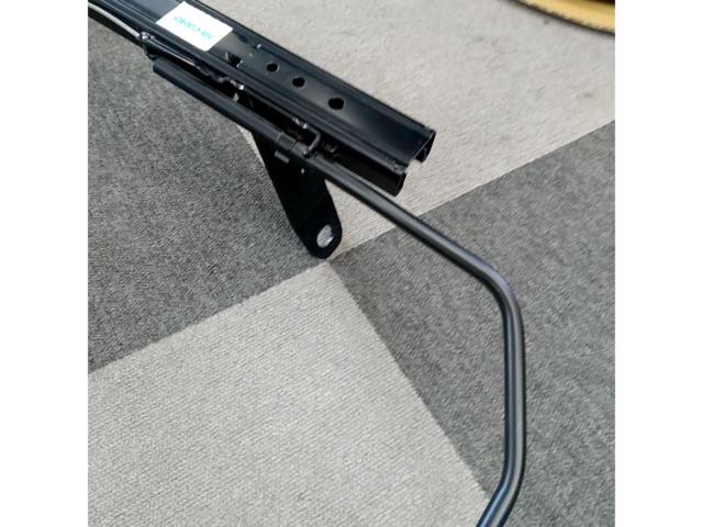 Fit/GD1 RECARO
Seat rail
Passenger side
2085.0151
