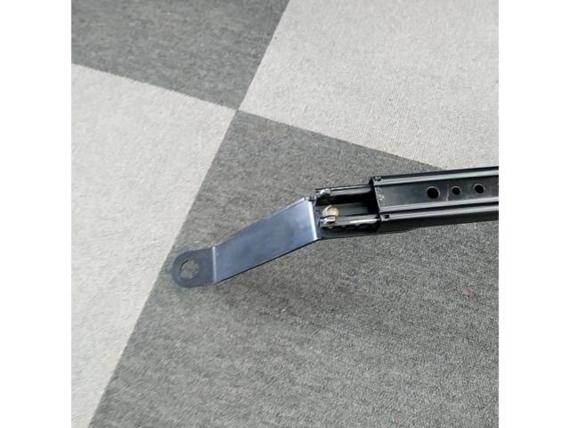 Fit/GD1 RECARO
Seat rail
Passenger side
2085.0151