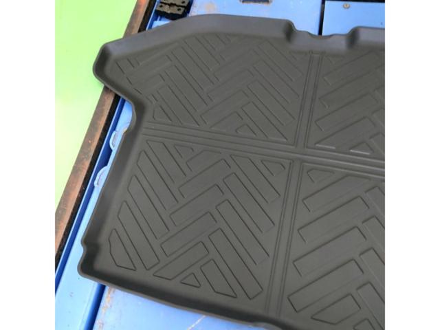 メーカー不明 ラゲッジマット 【クラウンスポーツ/30系】