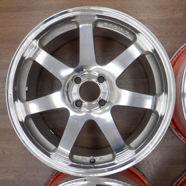 Unknown Manufacturer
7-spoke wheels