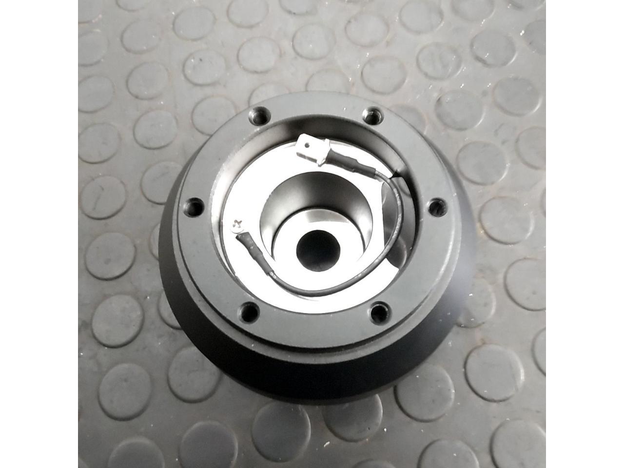 Wakeari
Unknown Manufacturer
30 system for Prius
Steering boss