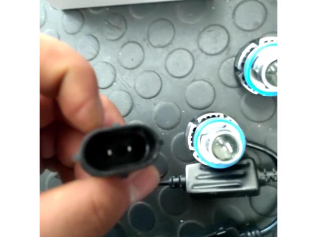 Unknown Manufacturer
LED bulb
H8 / H11