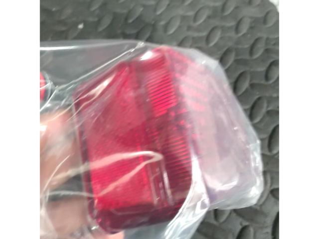 メーカー不明 RZ250 テールレンズ
