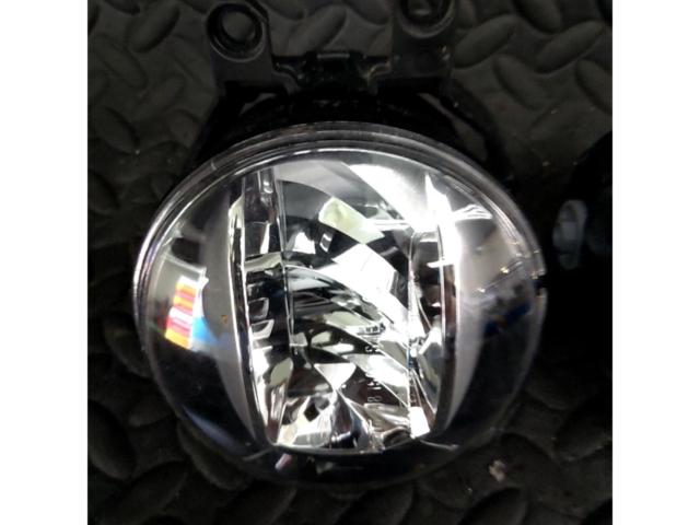 トヨタ純正 LEDフォグランプ KOITO:48-150