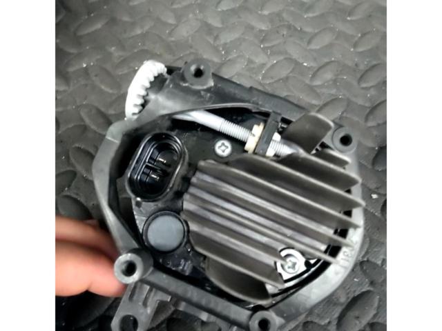 トヨタ純正 LEDフォグランプ KOITO:48-150