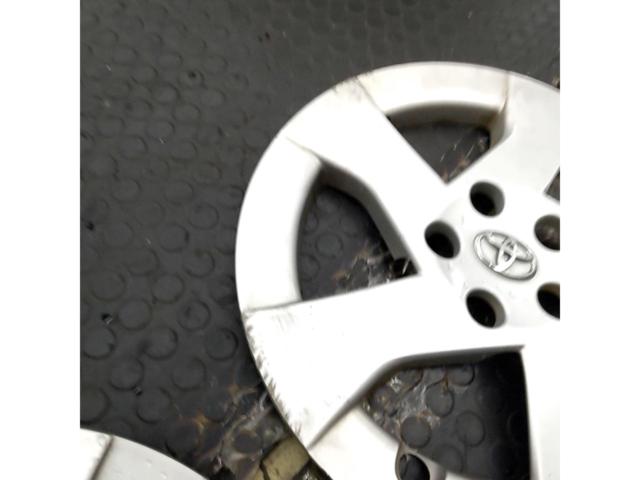 トヨタ純正 30系 プリウス純正ホイールキャップ