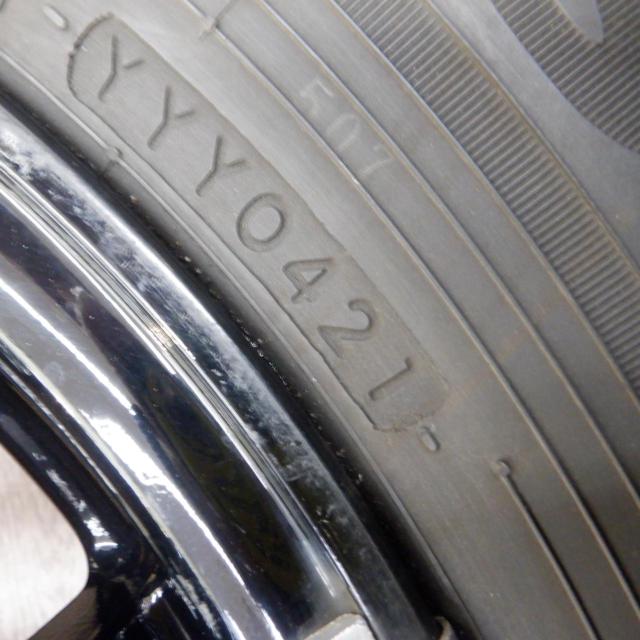 トヨタ純正 30系プリウス後期純正ホイール + YOKOHAMA ECOS ES31