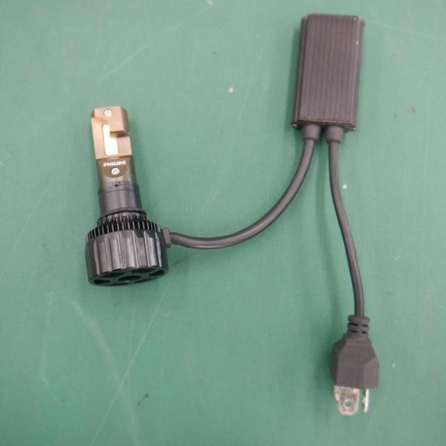 PHILIPS(フィリップス) LEDバルブ H4