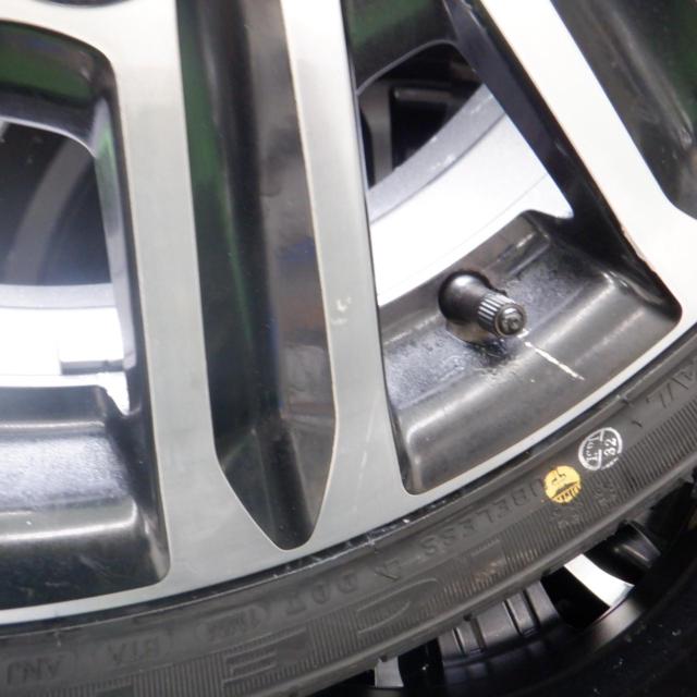Daihatsu genuine
LA600S / Tanto Custom
Original wheel
+
KENDA
ICETEC
NEO
KR36 with new tires