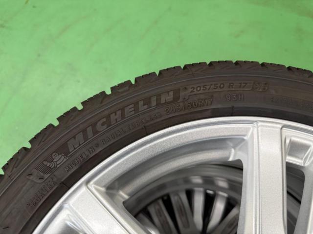 DUNLOP DUFACT DA5 + MICHELIN X-ICE SNOW