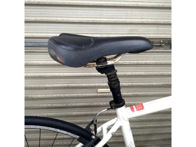 【わけあり現状販売】SPECIALIZED SIRRUS 700×28C 3×8S クロスバイク ホワイト メーカーサイズM