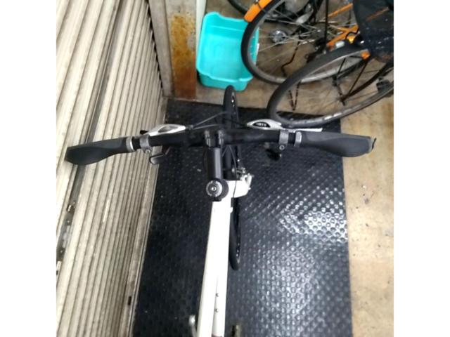 【わけあり現状販売】SPECIALIZED SIRRUS 700×28C 3×8S クロスバイク ホワイト メーカーサイズM