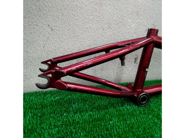 KINK BIKE CO CARVE 2015年モデル BMX16インチ用フレーム レッド
