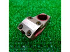 PRIMO V2ANEYERLATOR STEM レッド Φ22.2/50mm