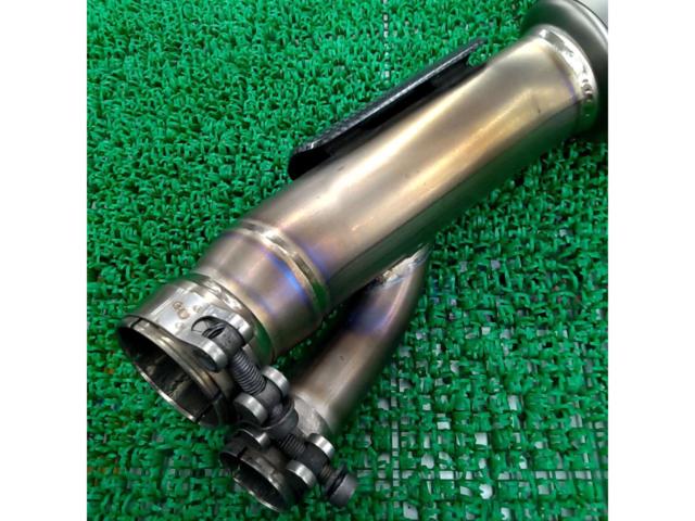 AKRAPOVIC slip-on
Muffler
GP style
S1000RR
17-18