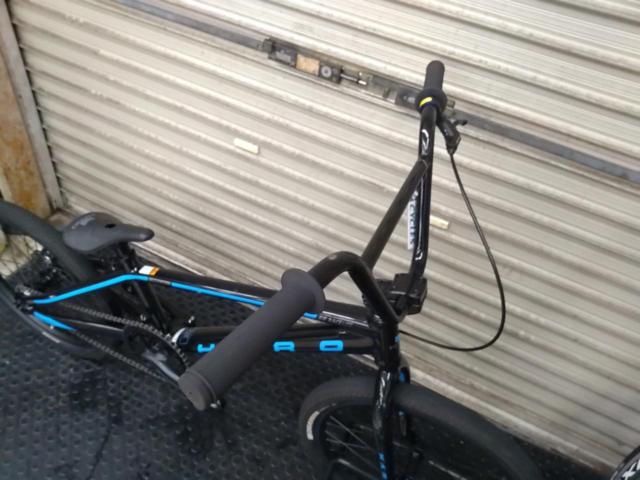 【わけあり現状販売】HARO RACE LITE PRO XL 20×1.75(406)インチBMX ブラック ※フロントブレーキ無しの為、公道走行不可(フォークに取付穴はあります)