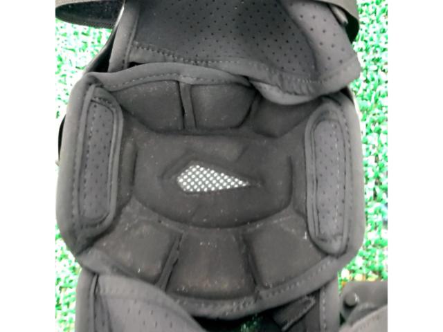 【LEATT】LEATT 22 DUAL AXIS ニーガード ブラック サイズL