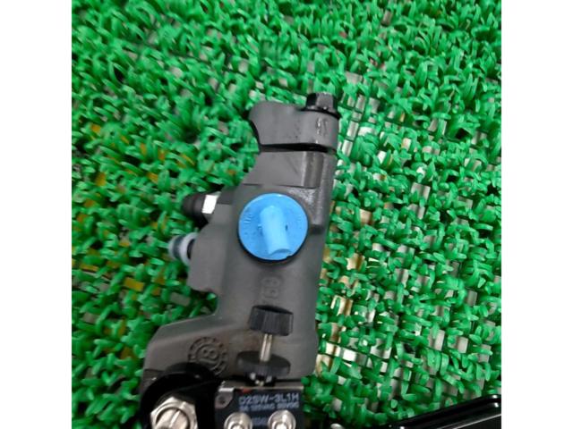 【Brembo】ラジアルブレーキマスター+ZETAレバー付き 汎用22.2mmハンドル用