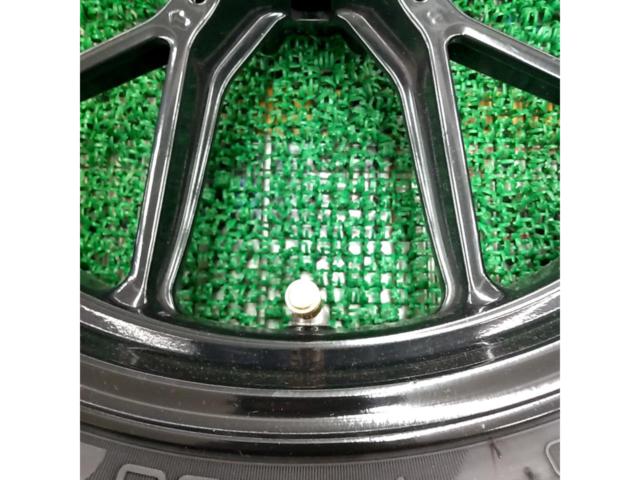 【Ducti】純正フロントホイール Ducatiモンスターにて使用??