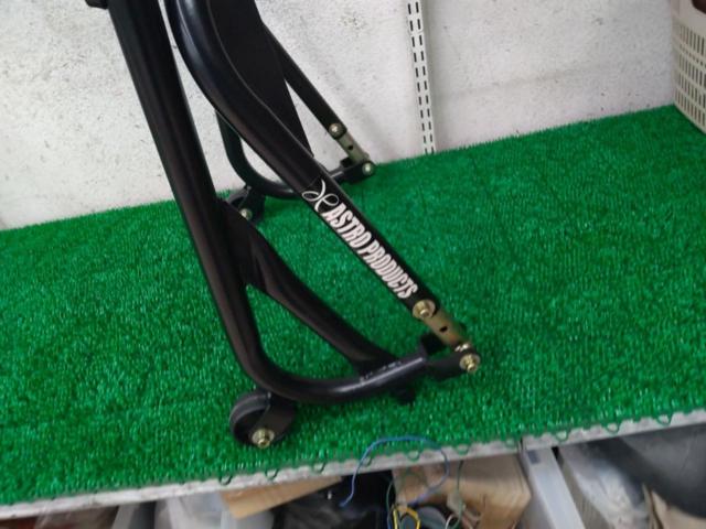 ASTRO PRODUCTS フロントメンテナンススタンド