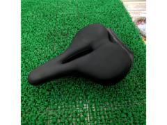 メーカー不明 サドル ブラック