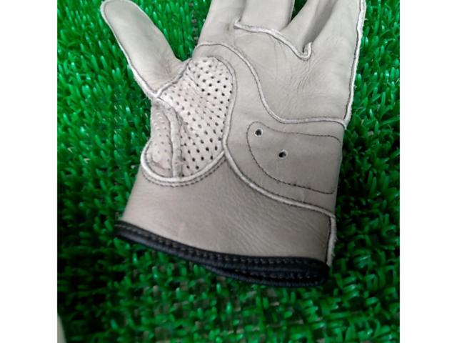 PAIR
SLOPE
Yajima
Punching Leather Gloves
Size: L