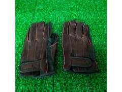 PAIR
SLOPE
Yajima
Leather Gloves
Size: LL