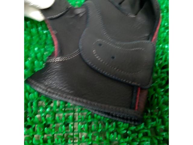 PAIR
SLOPE
Yajima
Leather Gloves
Size: LL
