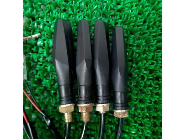 メーカー不明 LEDシーケンシャルウインカー4ヶセット